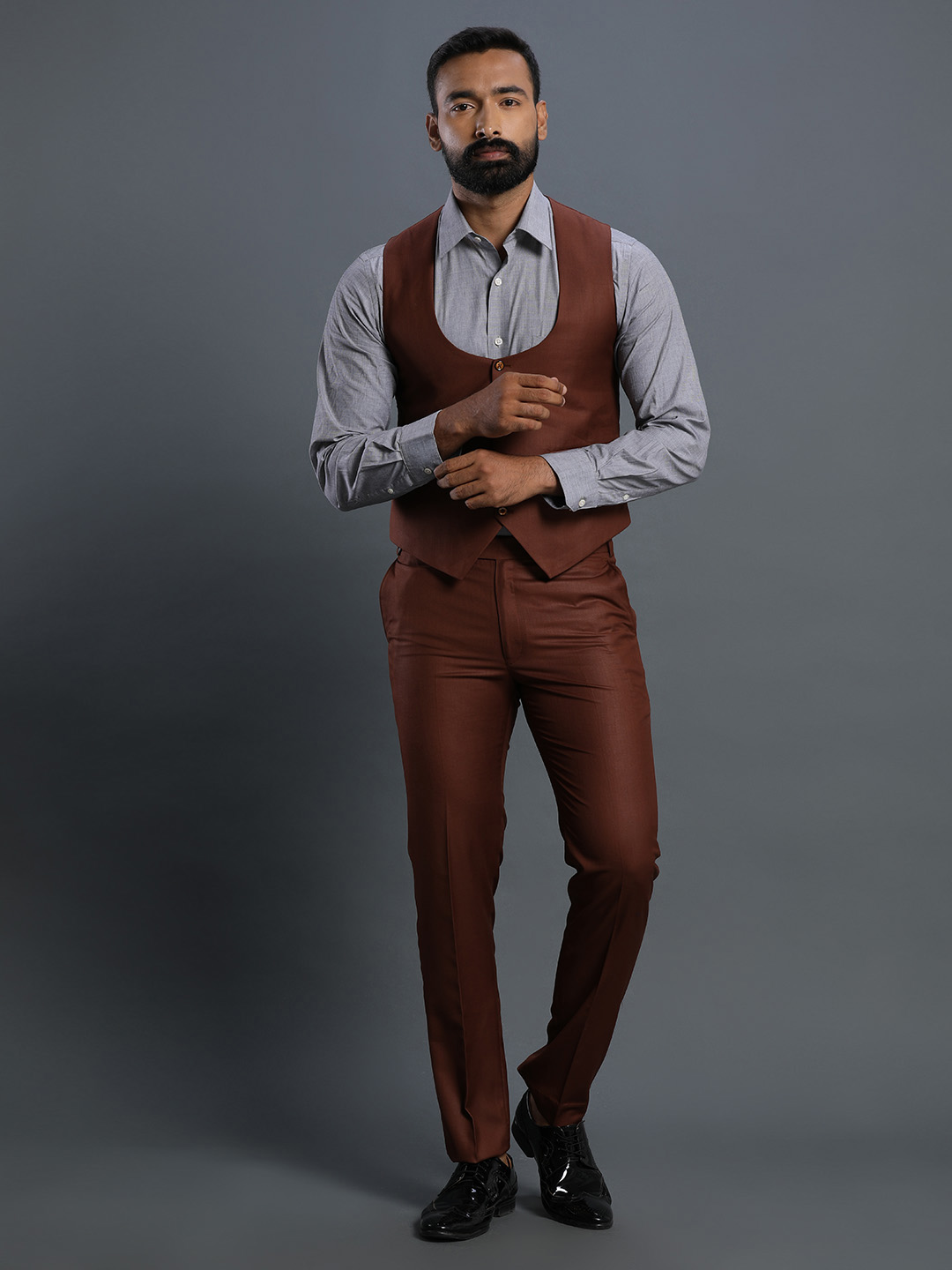 Brown 3 Piece Suit — image 2
